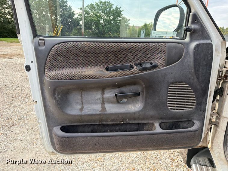 image for item DZ4897 1999 Dodge Ram 3500 flatbed pickup truck