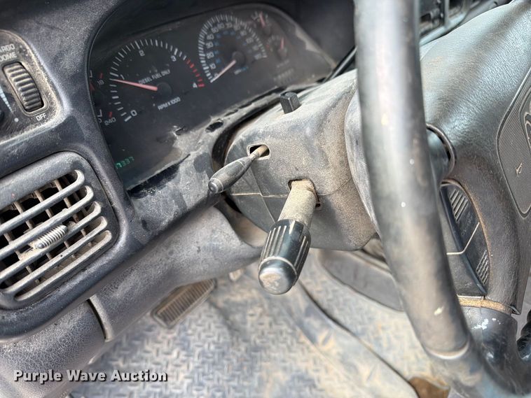 image for item DZ4897 1999 Dodge Ram 3500 flatbed pickup truck