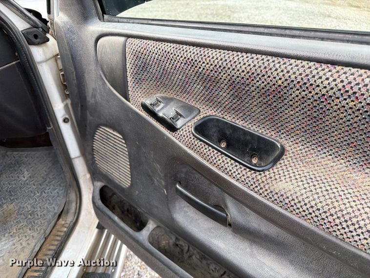 image for item DZ4897 1999 Dodge Ram 3500 flatbed pickup truck
