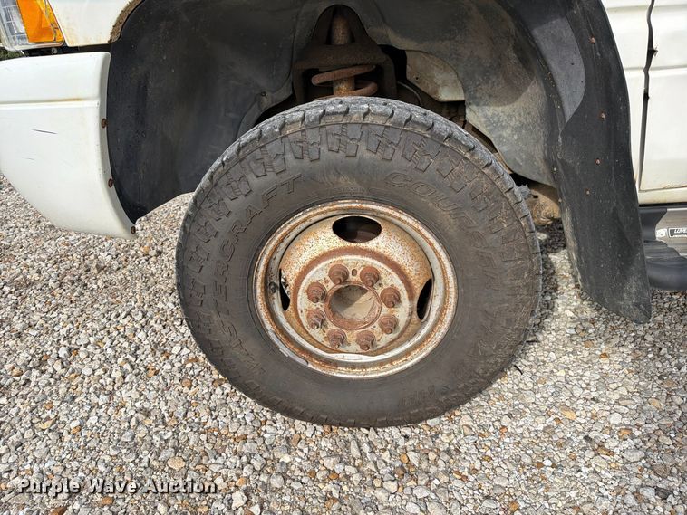 image for item DZ4897 1999 Dodge Ram 3500 flatbed pickup truck