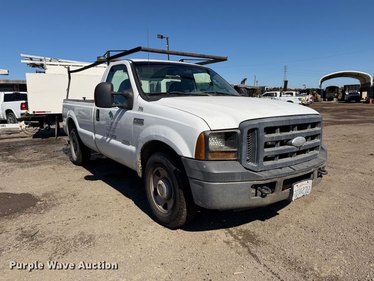 image for item EA0050 2006 Ford F250 Super Duty pickup truck