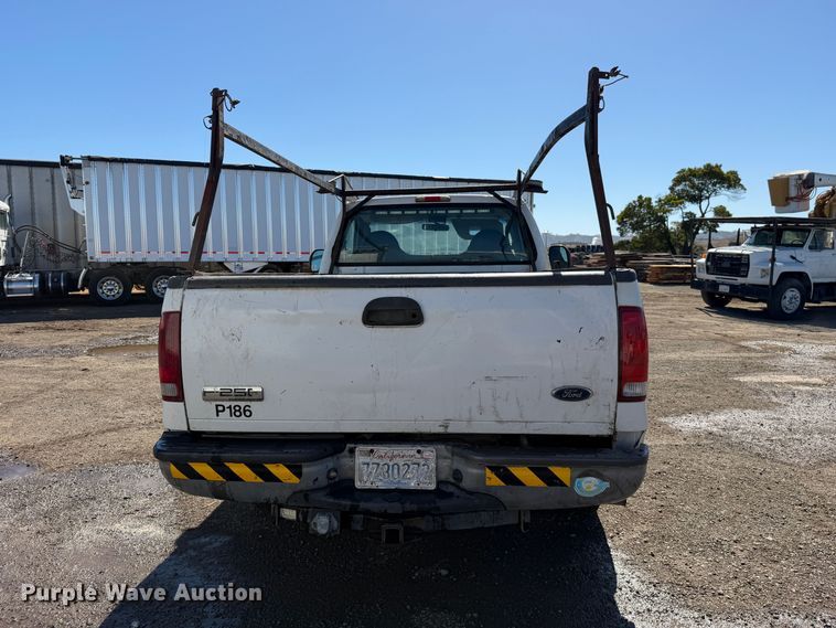 image for item EA0050 2006 Ford F250 Super Duty pickup truck