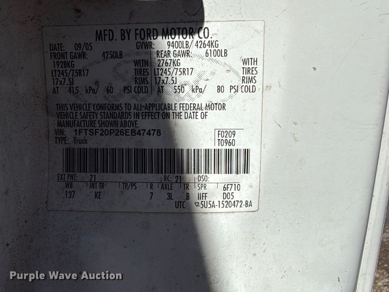 image for item EA0050 2006 Ford F250 Super Duty pickup truck