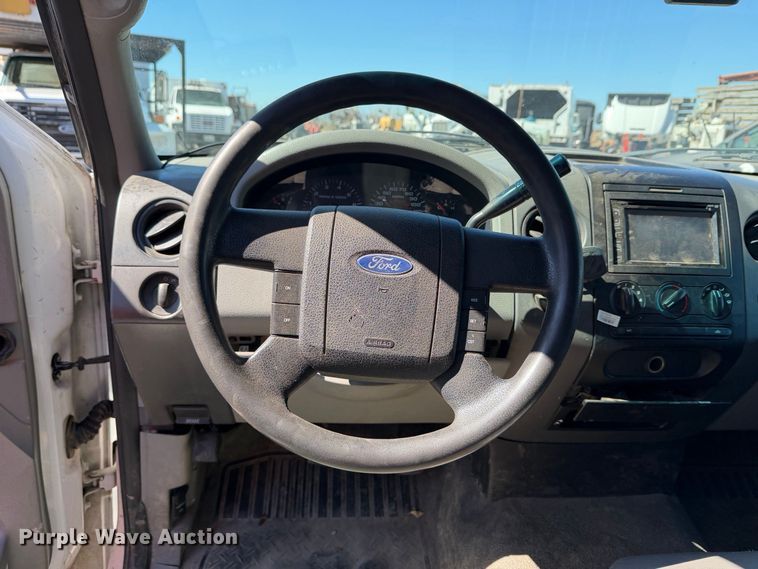 image for item EA0051 2006 Ford F150 Ext. Cab pickup truck