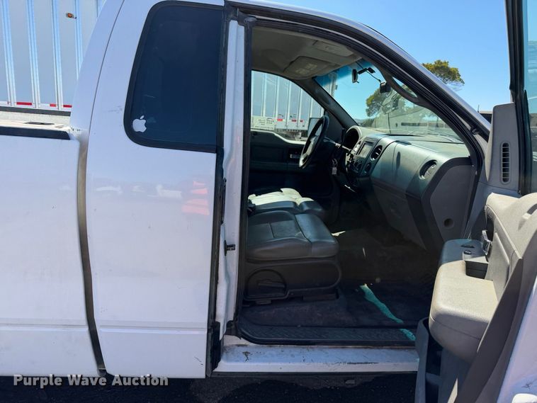 image for item EA0051 2006 Ford F150 Ext. Cab pickup truck