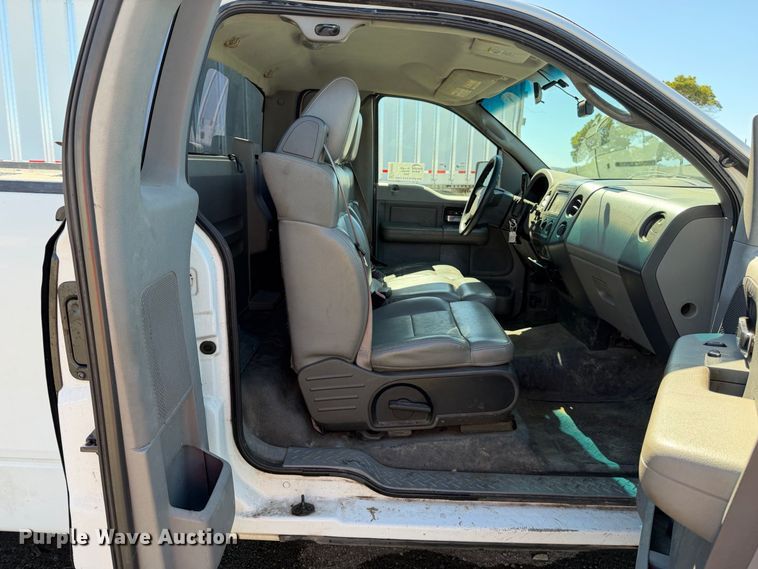 image for item EA0051 2006 Ford F150 Ext. Cab pickup truck