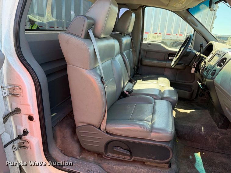 image for item EA0051 2006 Ford F150 Ext. Cab pickup truck