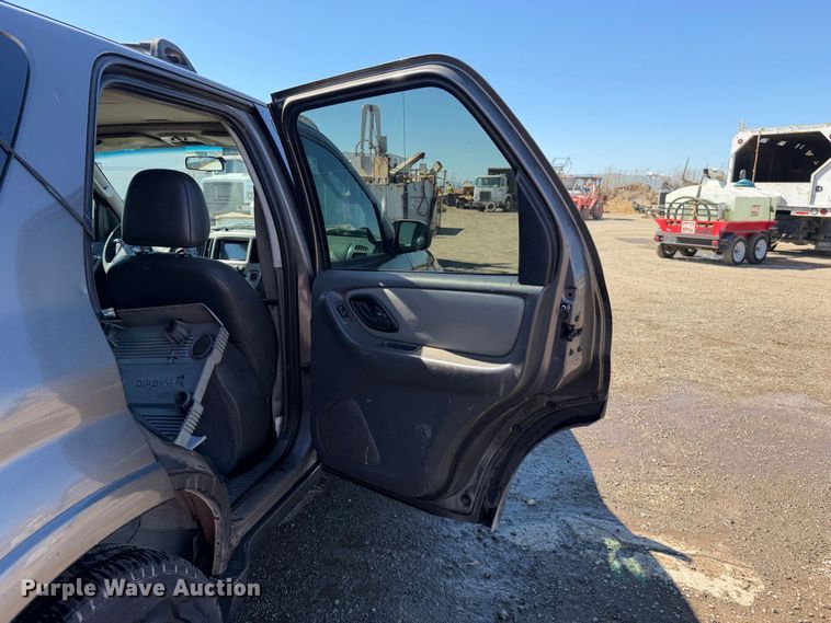 image for item EA0052 2006 Ford Escape SUV