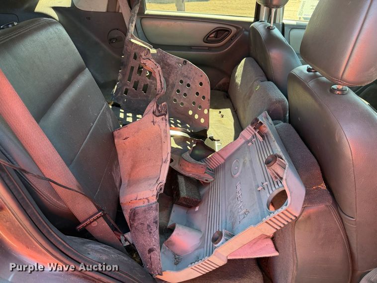 image for item EA0052 2006 Ford Escape SUV