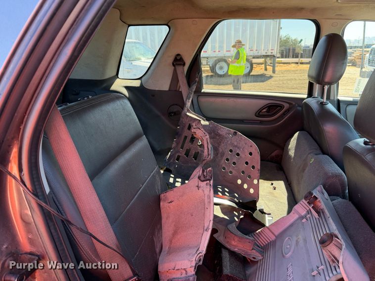 image for item EA0052 2006 Ford Escape SUV