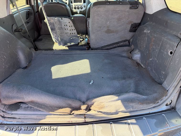 image for item EA0052 2006 Ford Escape SUV