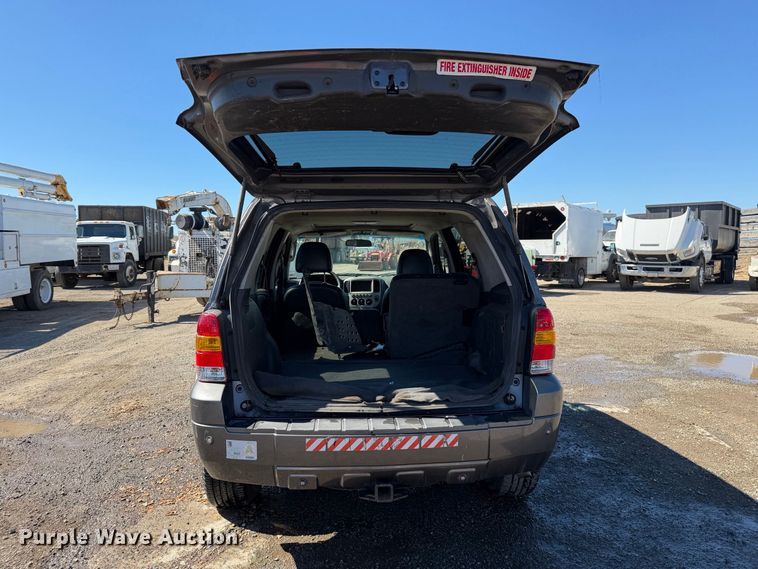image for item EA0052 2006 Ford Escape SUV