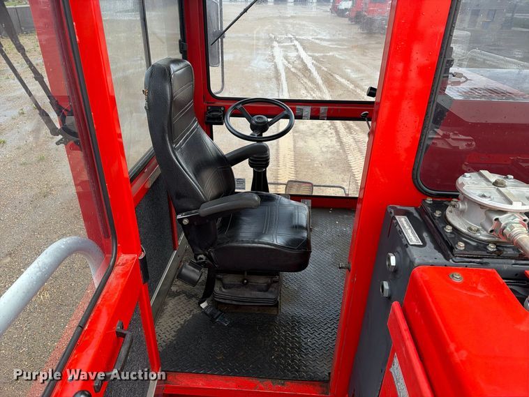 image for item EA0529 2013 Shuttlewagon Navigator NVX8040 railcar mover