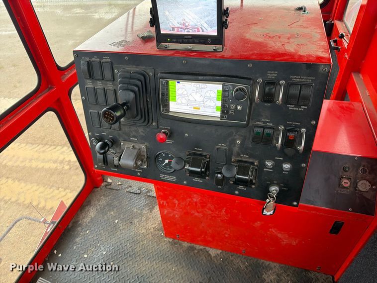 image for item EA0529 2013 Shuttlewagon Navigator NVX8040 railcar mover
