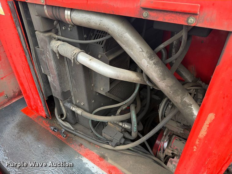 image for item EA0529 2013 Shuttlewagon Navigator NVX8040 railcar mover