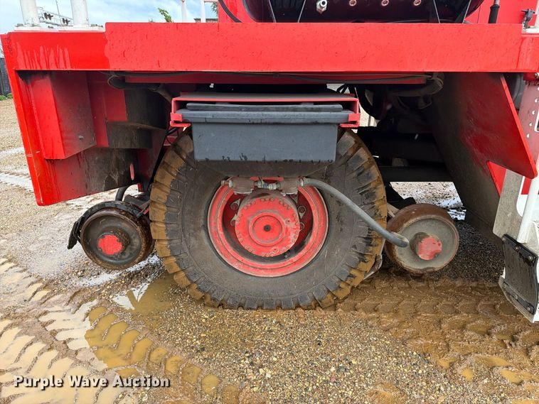 image for item EA0529 2013 Shuttlewagon Navigator NVX8040 railcar mover