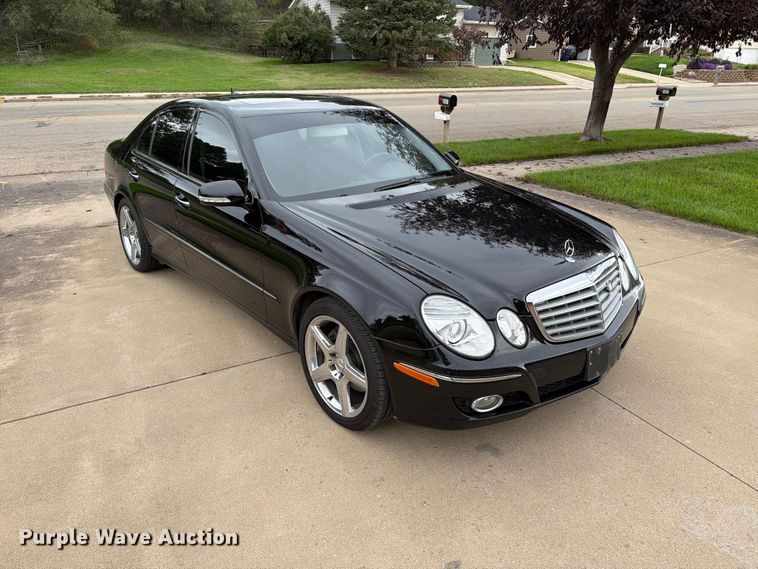 image for item EA0575 2007 Mercedes-Benz E-550 