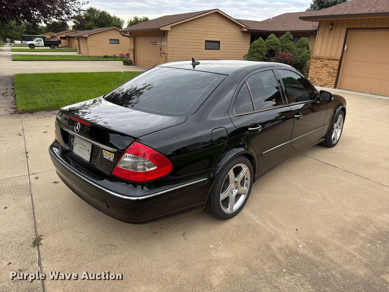 image for item EA0575 2007 Mercedes-Benz E-550 