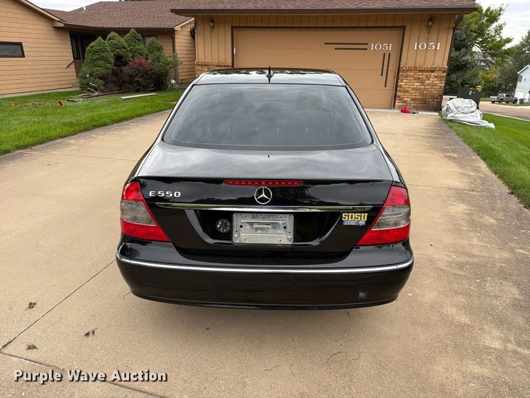 image for item EA0575 2007 Mercedes-Benz E-550 