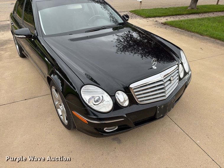image for item EA0575 2007 Mercedes-Benz E-550 