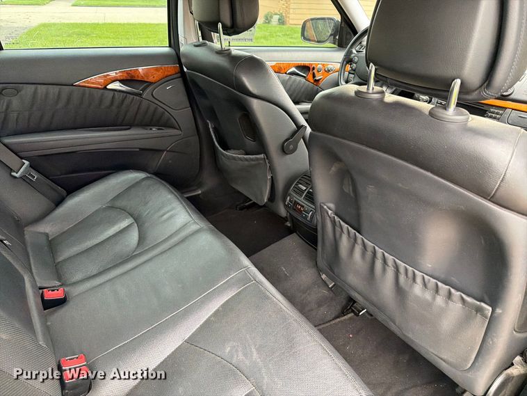 image for item EA0575 2007 Mercedes-Benz E-550 