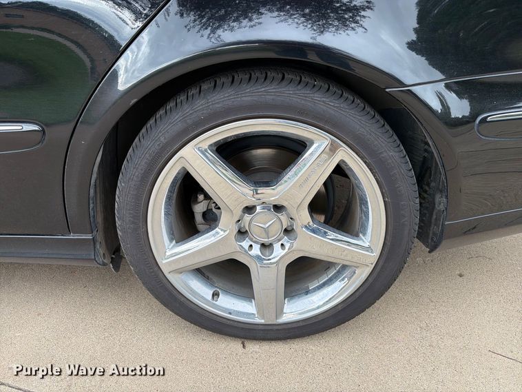image for item EA0575 2007 Mercedes-Benz E-550 