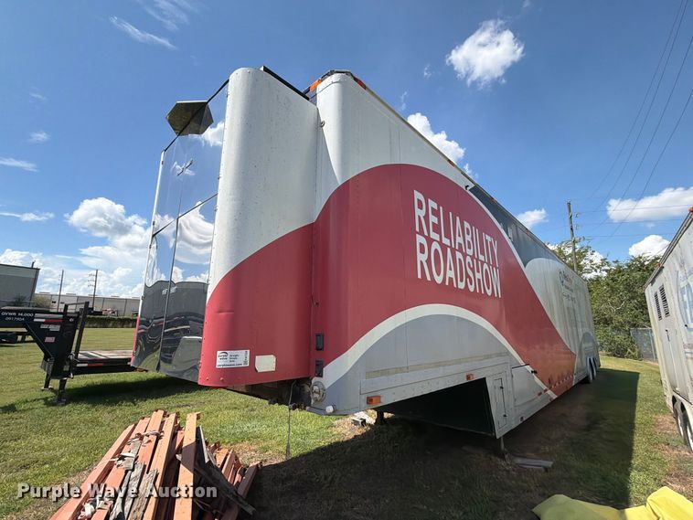 image for item EA7329 2002 Kentucky dry van trailer