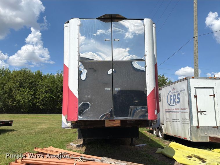 image for item EA7329 2002 Kentucky dry van trailer
