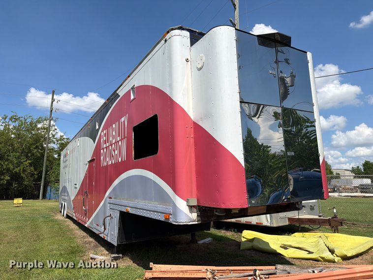 image for item EA7329 2002 Kentucky dry van trailer