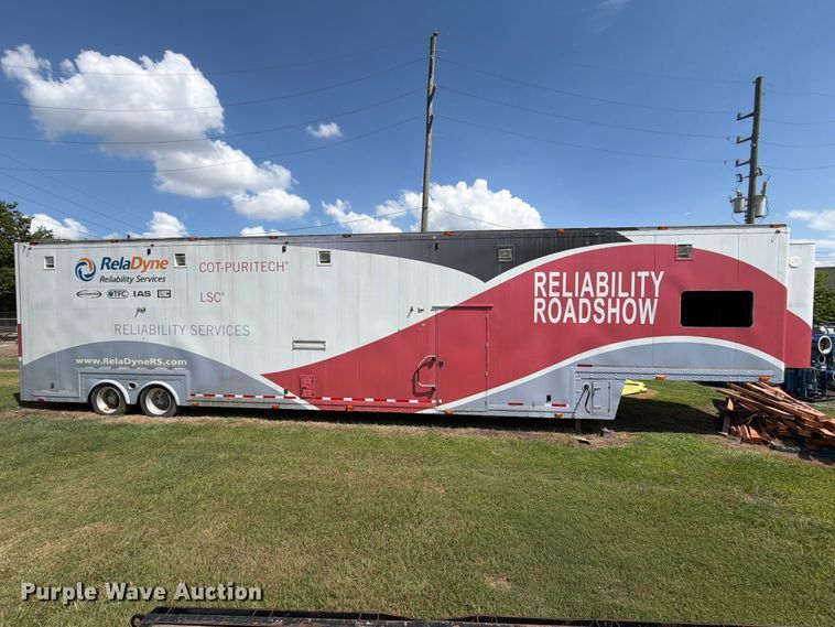 image for item EA7329 2002 Kentucky dry van trailer