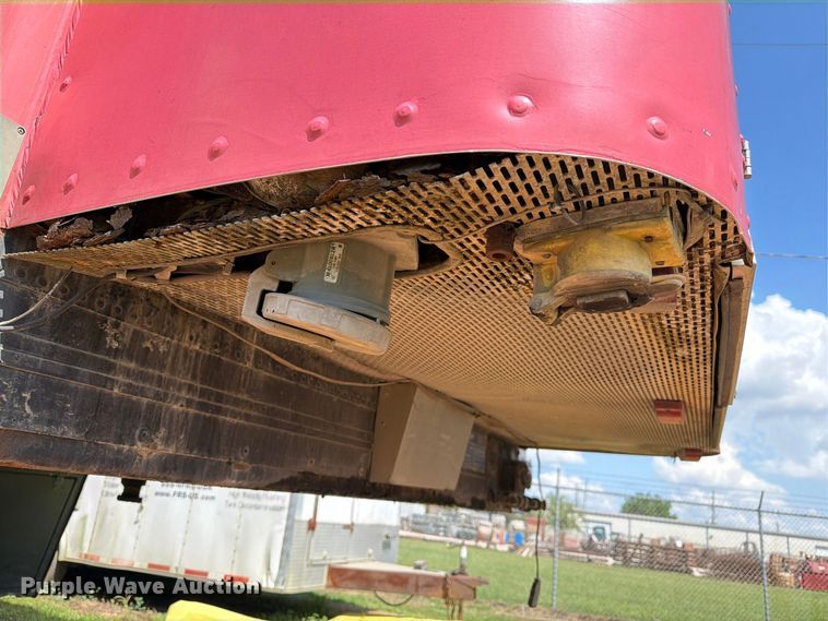 image for item EA7329 2002 Kentucky dry van trailer
