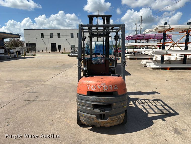 image for item EA7349 1996 Toyota 42-6FGU18 forklift