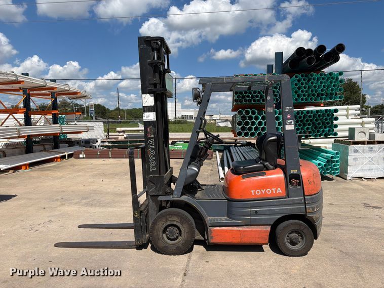image for item EA7349 1996 Toyota 42-6FGU18 forklift