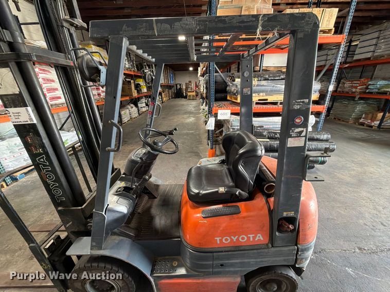 image for item EA7349 1996 Toyota 42-6FGU18 forklift