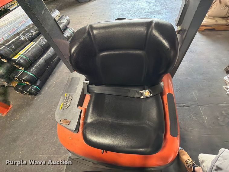 image for item EA7349 1996 Toyota 42-6FGU18 forklift