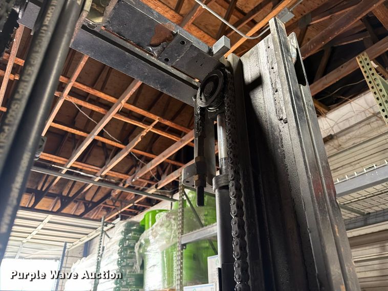 image for item EA7349 1996 Toyota 42-6FGU18 forklift
