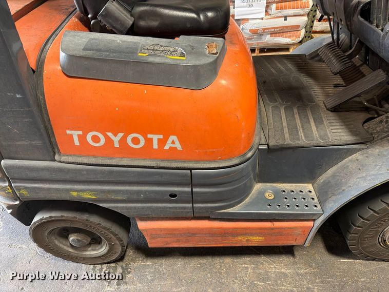 image for item EA7349 1996 Toyota 42-6FGU18 forklift