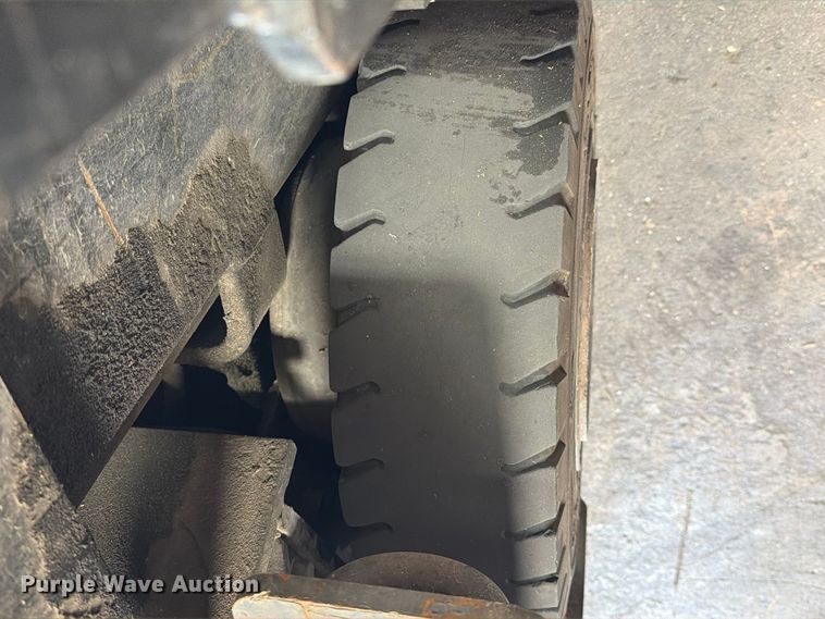 image for item EA7349 1996 Toyota 42-6FGU18 forklift