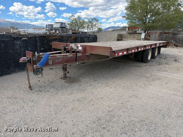 2001 Trail King flatbed trailer