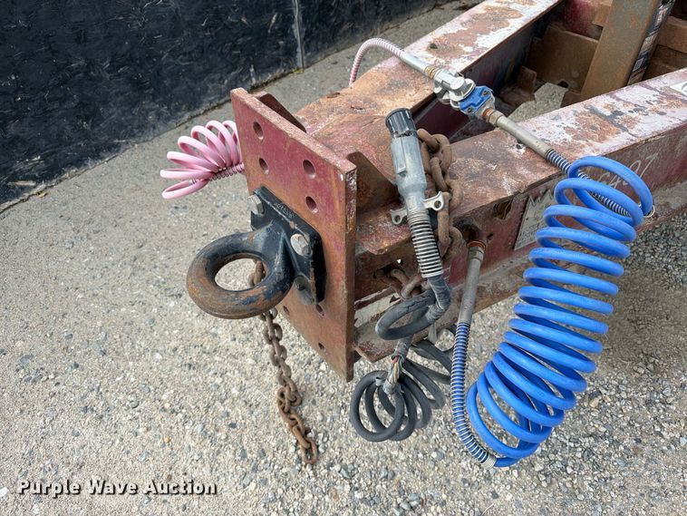 image for item ED0195 2001 Trail King flatbed trailer
