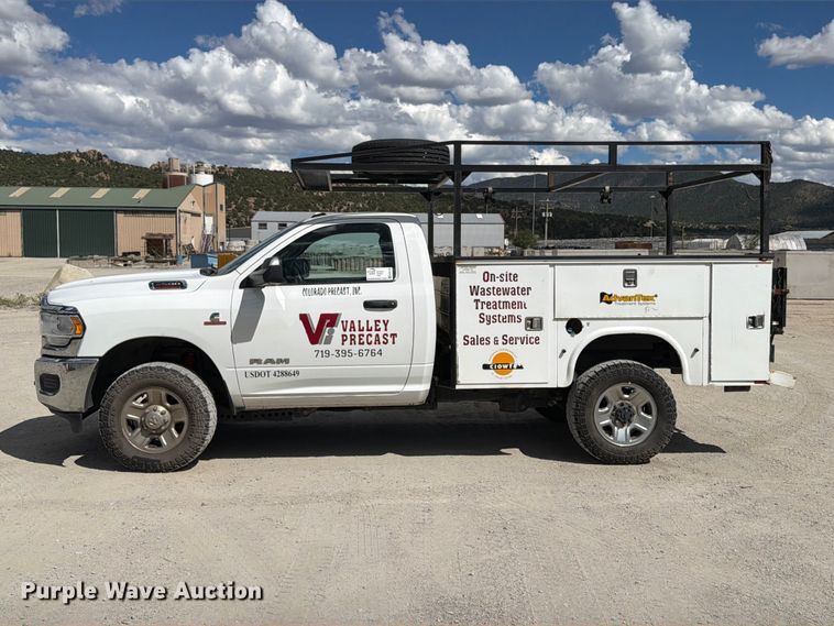 image for item ED0196 2019 RAM 2500 utility bed pickup truck