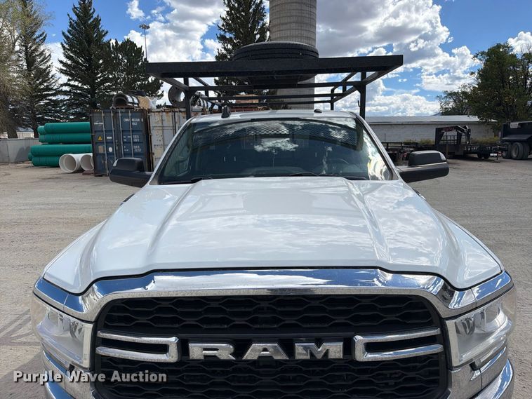 image for item ED0196 2019 RAM 2500 utility bed pickup truck