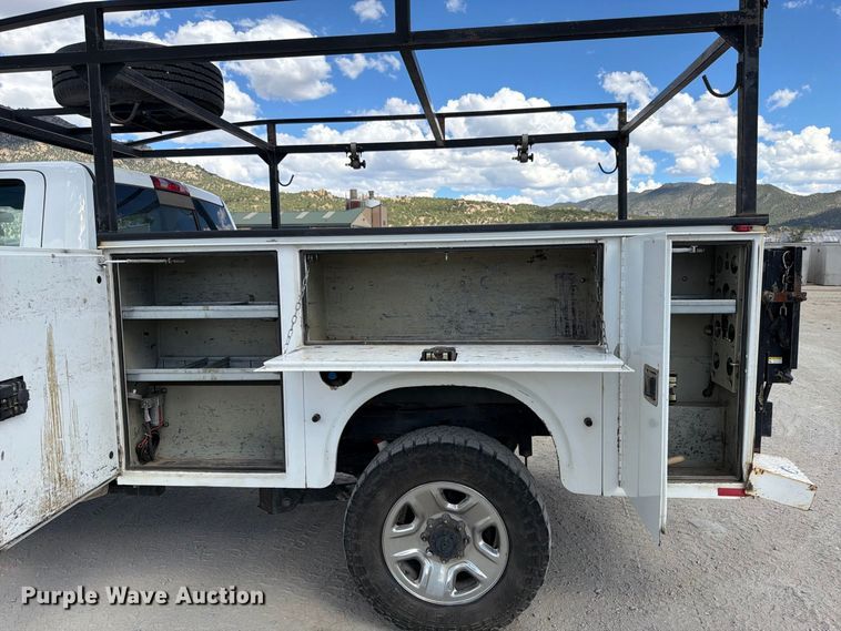 image for item ED0196 2019 RAM 2500 utility bed pickup truck