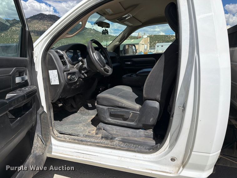 image for item ED0196 2019 RAM 2500 utility bed pickup truck