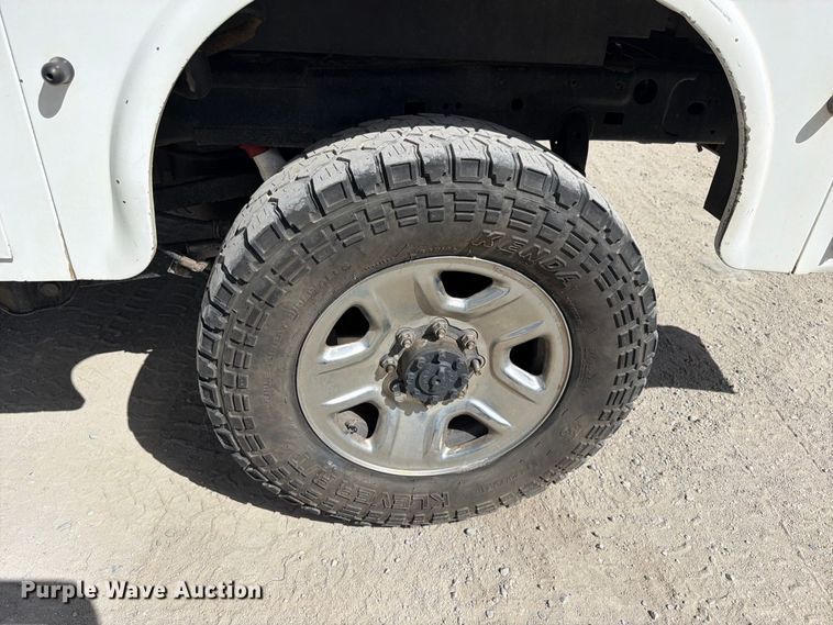 image for item ED0196 2019 RAM 2500 utility bed pickup truck