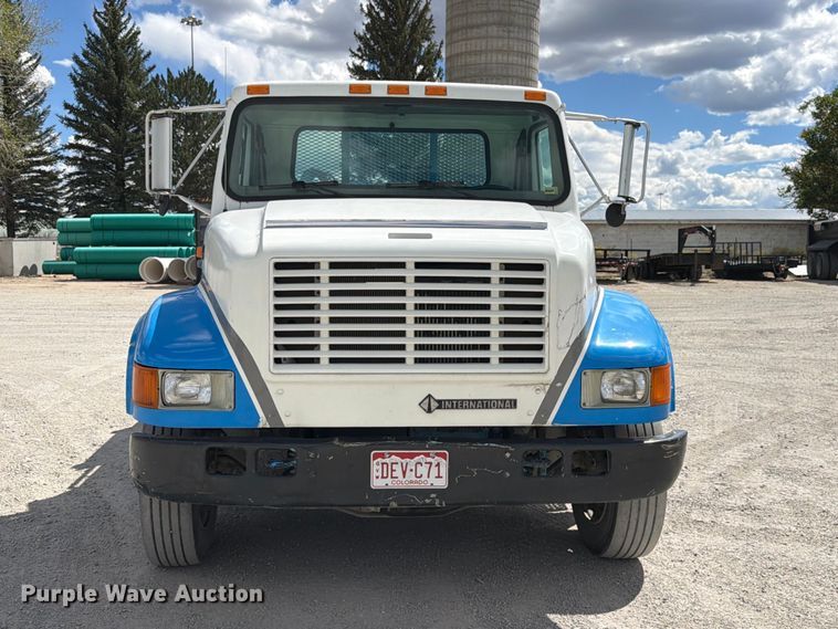 image for item ED0197 2000 International 4700 flatbed truck