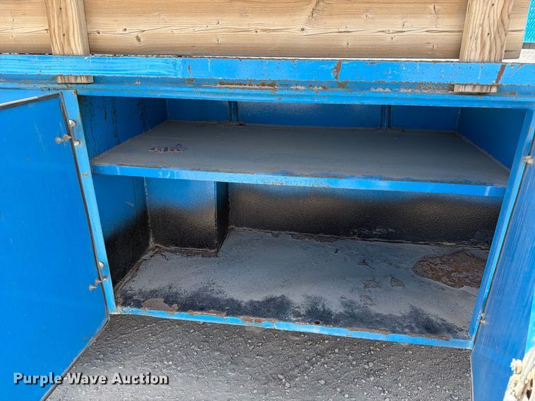 image for item ED0197 2000 International 4700 flatbed truck