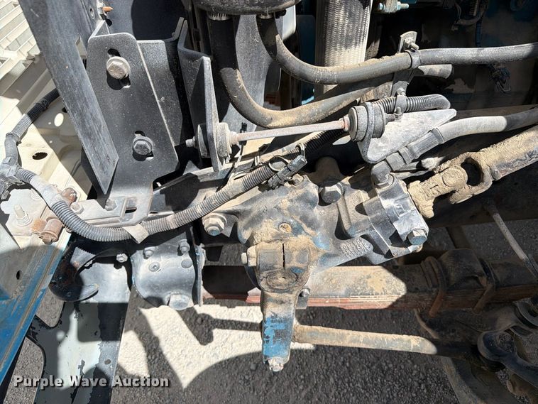 image for item ED0197 2000 International 4700 flatbed truck