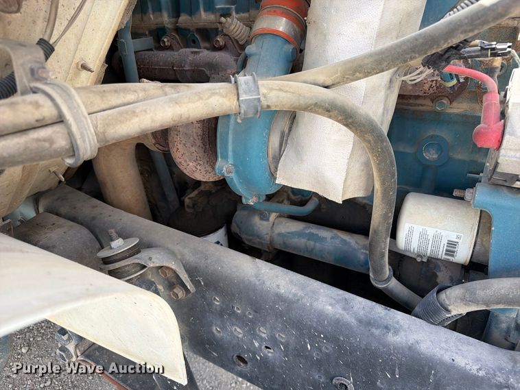 image for item ED0197 2000 International 4700 flatbed truck