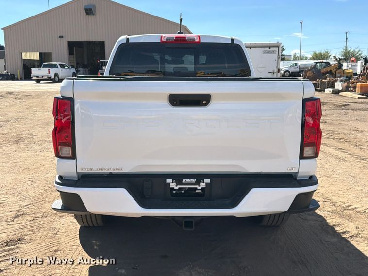 image for item ED0198 2023 Chevrolet Colorado LT Crew Cab pickup truck